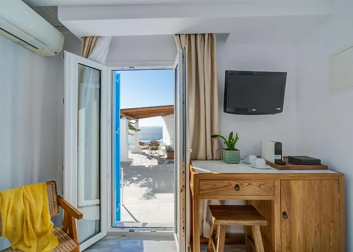 Madalena Mykonos Town